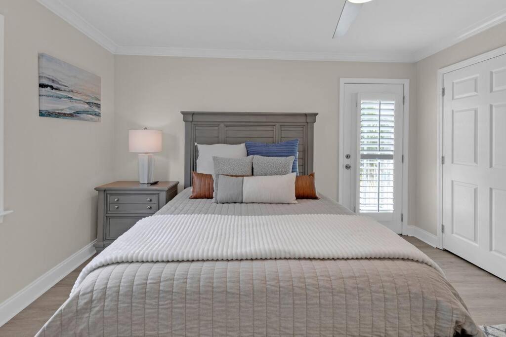 Charming Holiday Isle Destin Beach Access Townhome エクステリア 写真